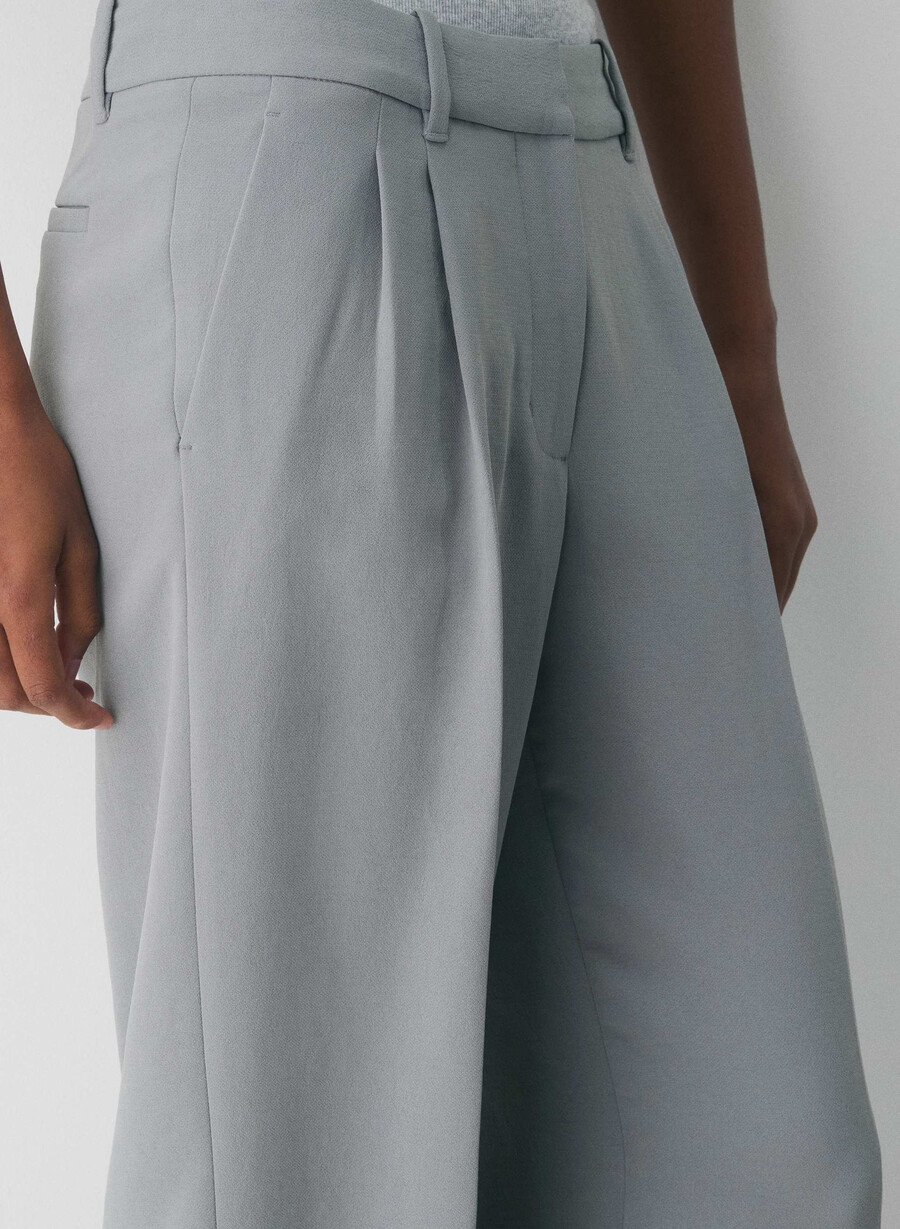 the effortless pant lo-rise - crepette riverstone grey