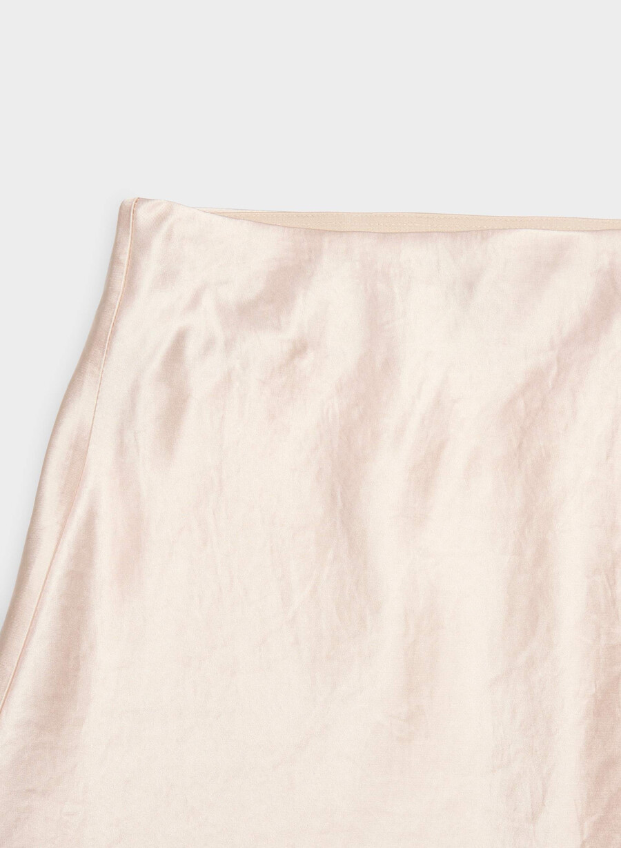 midikjol i satin med slipmönster denude