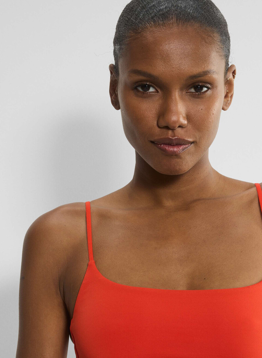 original contour squareneck cami hip linne svart