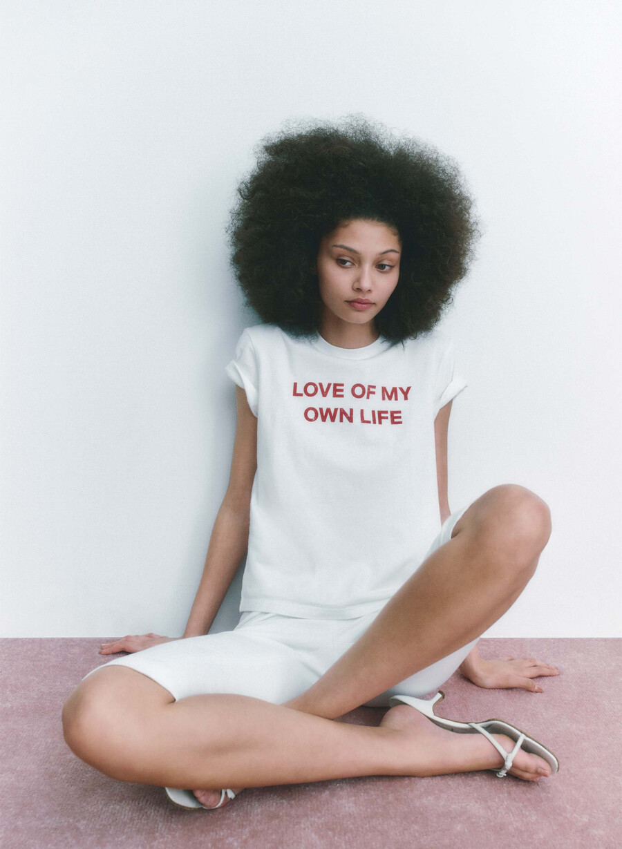soft feels all-time t-shirt vitblinkande rÖd