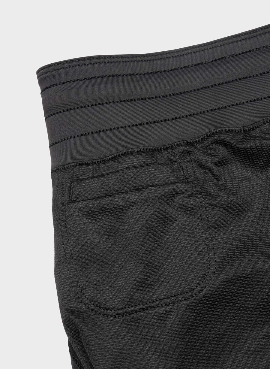 movetech legacy höghöjdsbyxa 10 cm shorts svart
