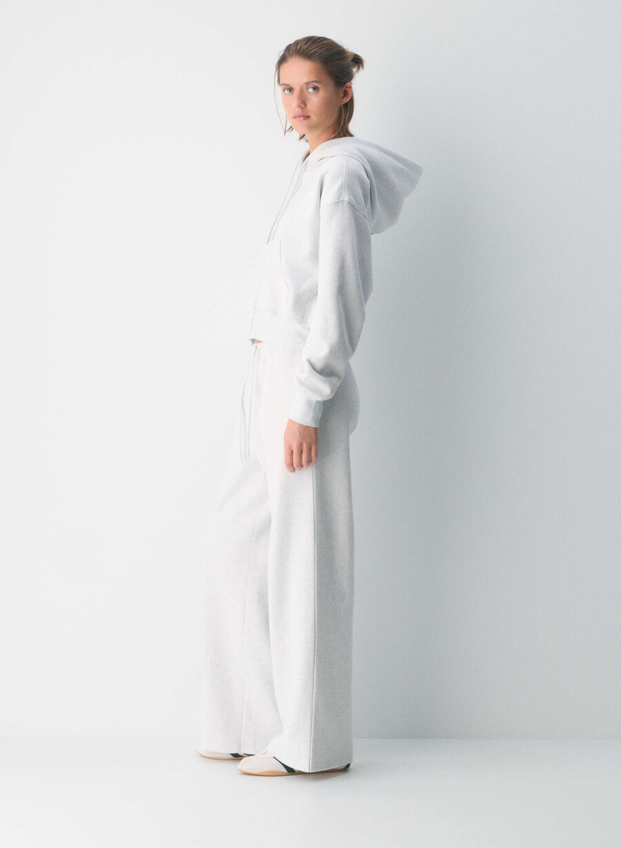 mysig fleece-huvtröja med pojkvänsmotiv och dragkedja i vit ljung