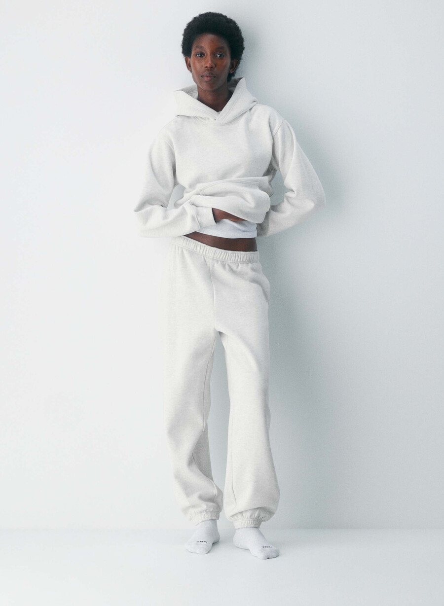 mysig fleece-huvtröja med perfekt passform vit och vitt