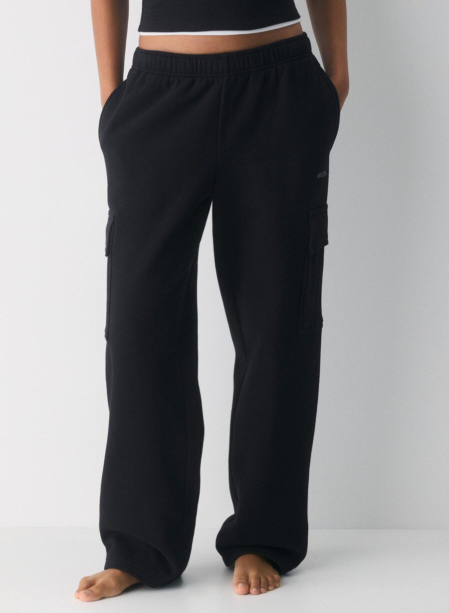 mysiga sweatfleece mega cargo träningsbyxor svart