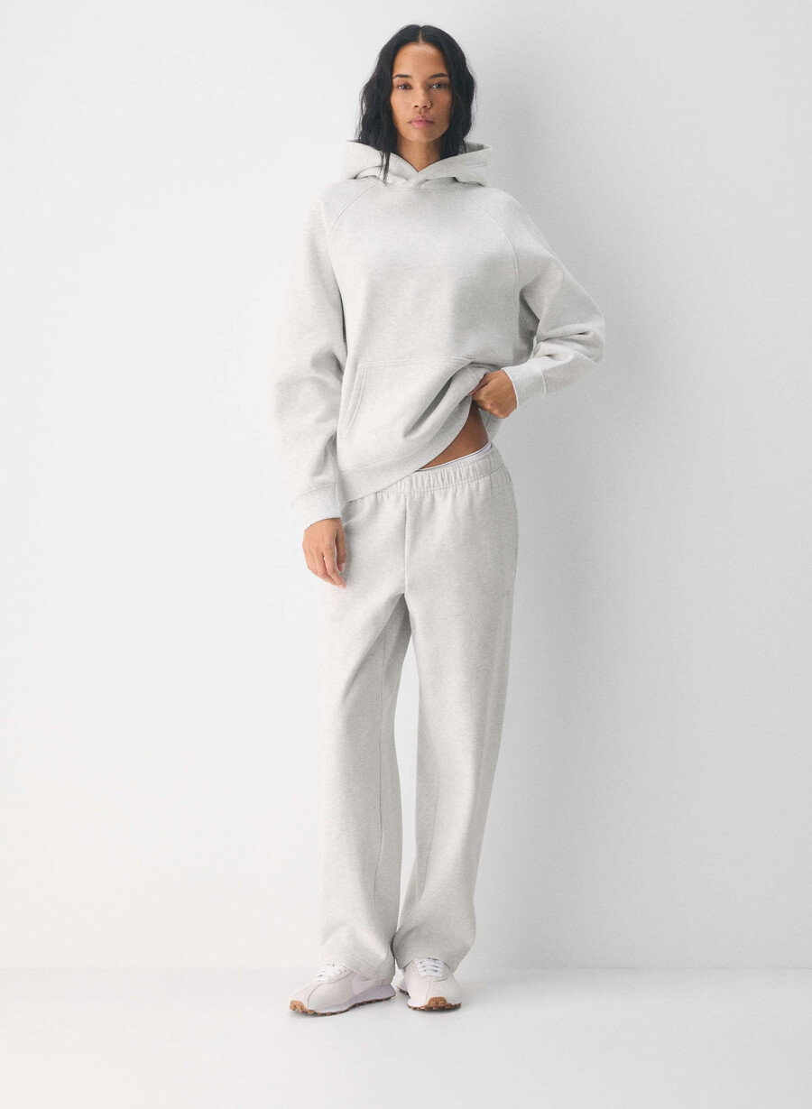 mysig sweatfleece mega straight träningsbyxa i meljord molnvit