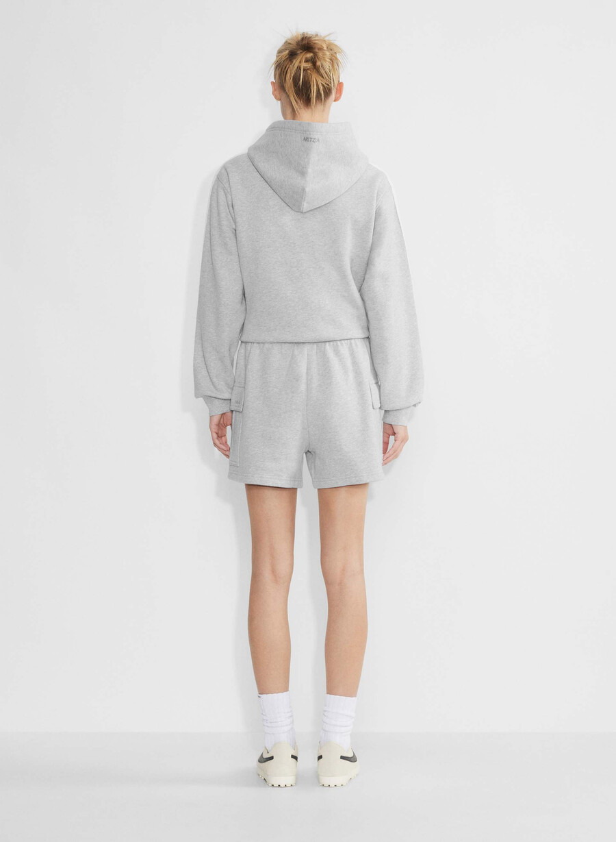 mysig fleece mega cargo shorts till mitten av låret i krommelerad ljung