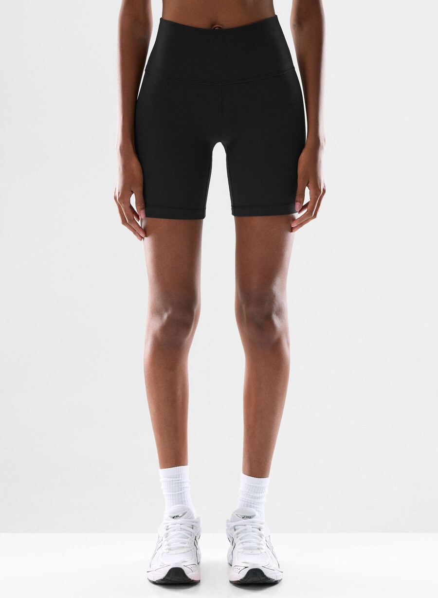 butter cheeky högmidja 7 shorts svart