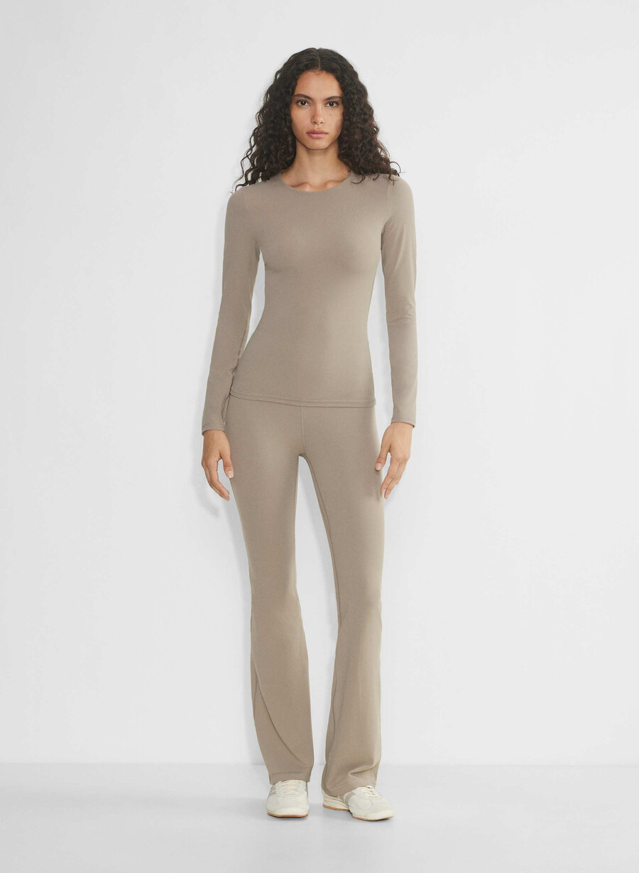 butter cheeky höghöjdsleggings med utsvängda toppar nomad taupe