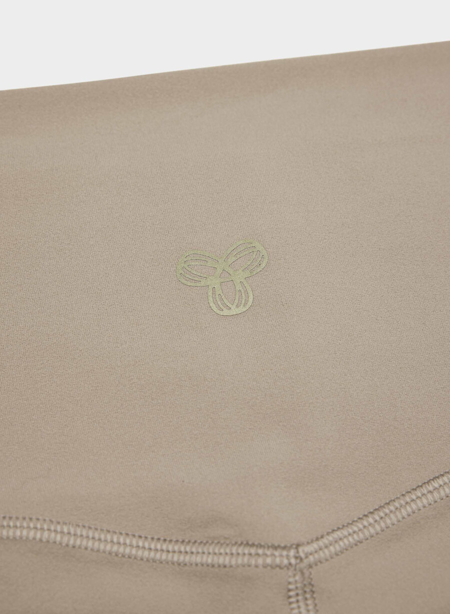 butter cheeky höghöjdsleggings med utsvängda toppar nomad taupe