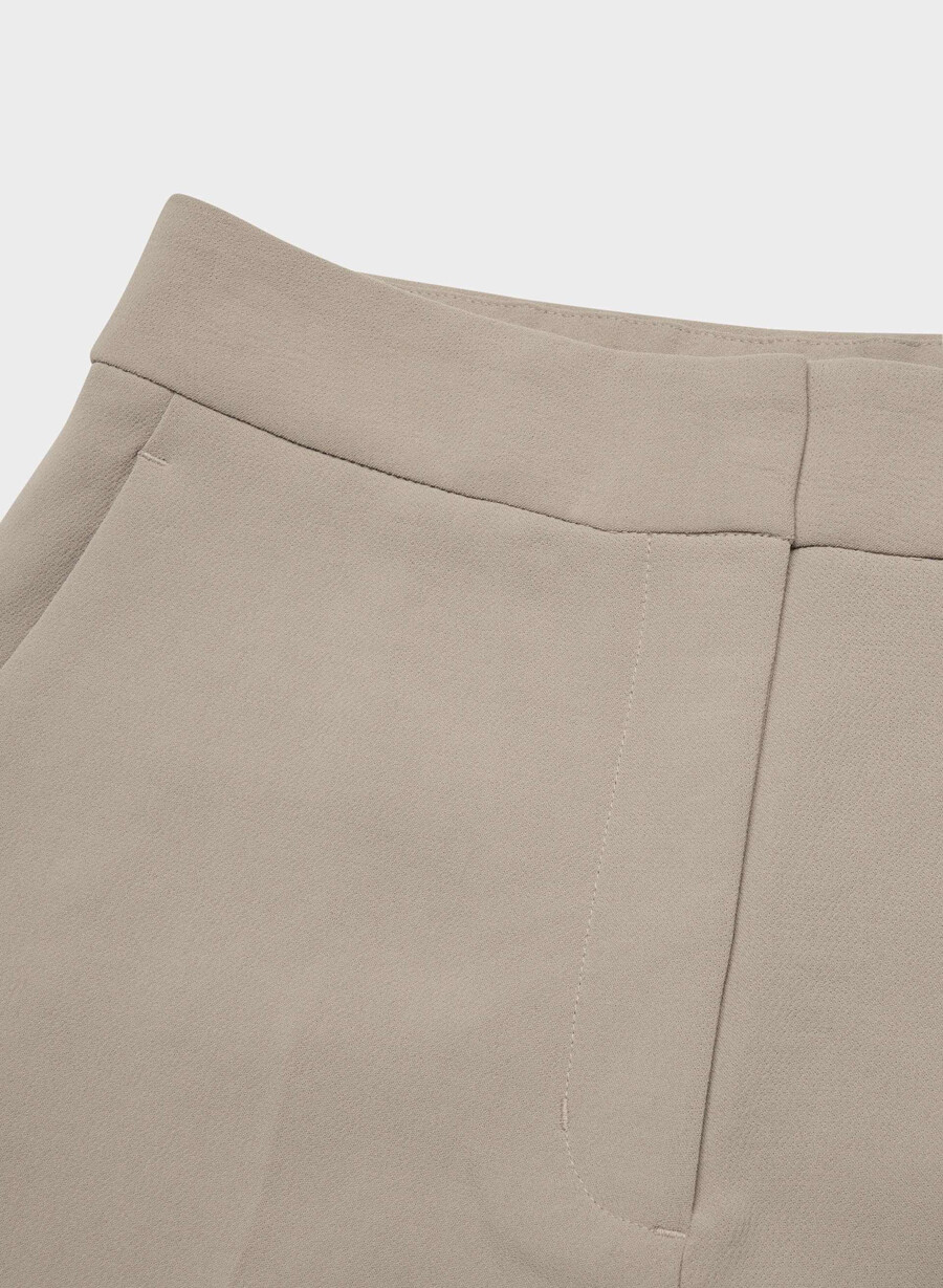 limitless short mini - crepette nomad taupe