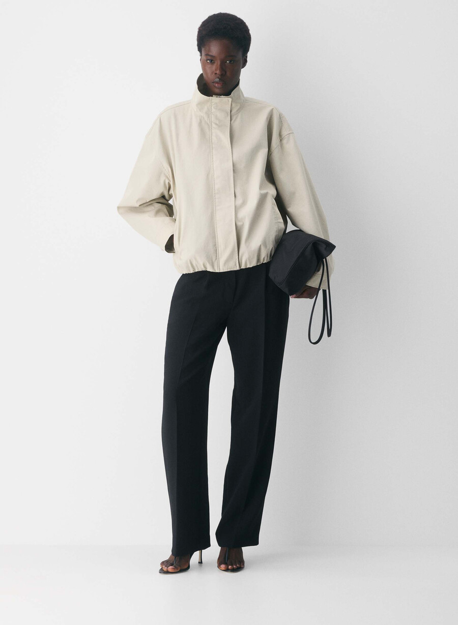 the effortless pant curve-fit - crepette svart