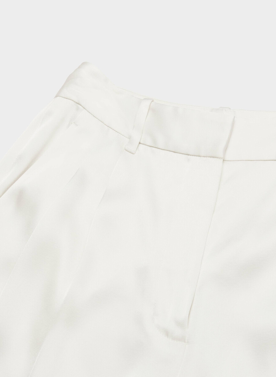 the effortless pant satin ljus bjÖrk