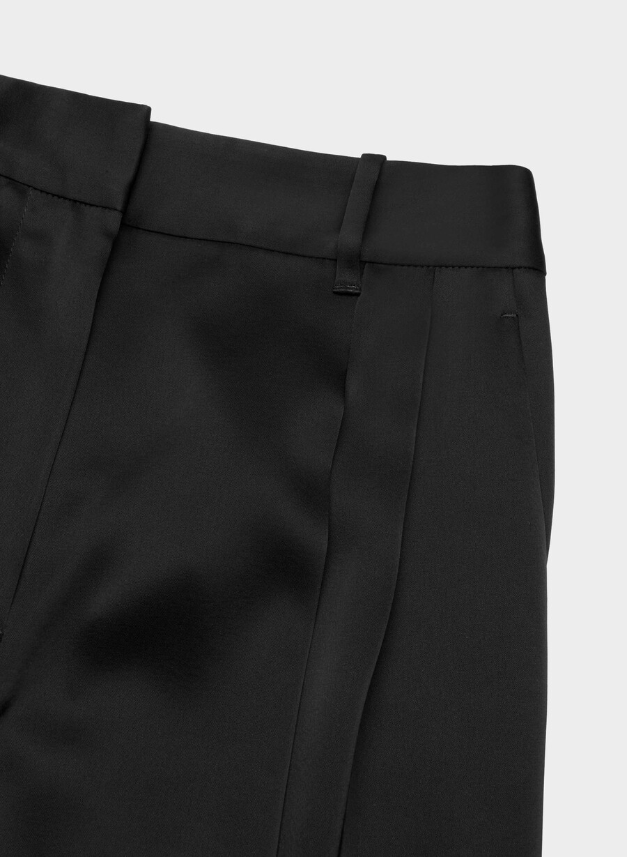 the effortless pant satin svart