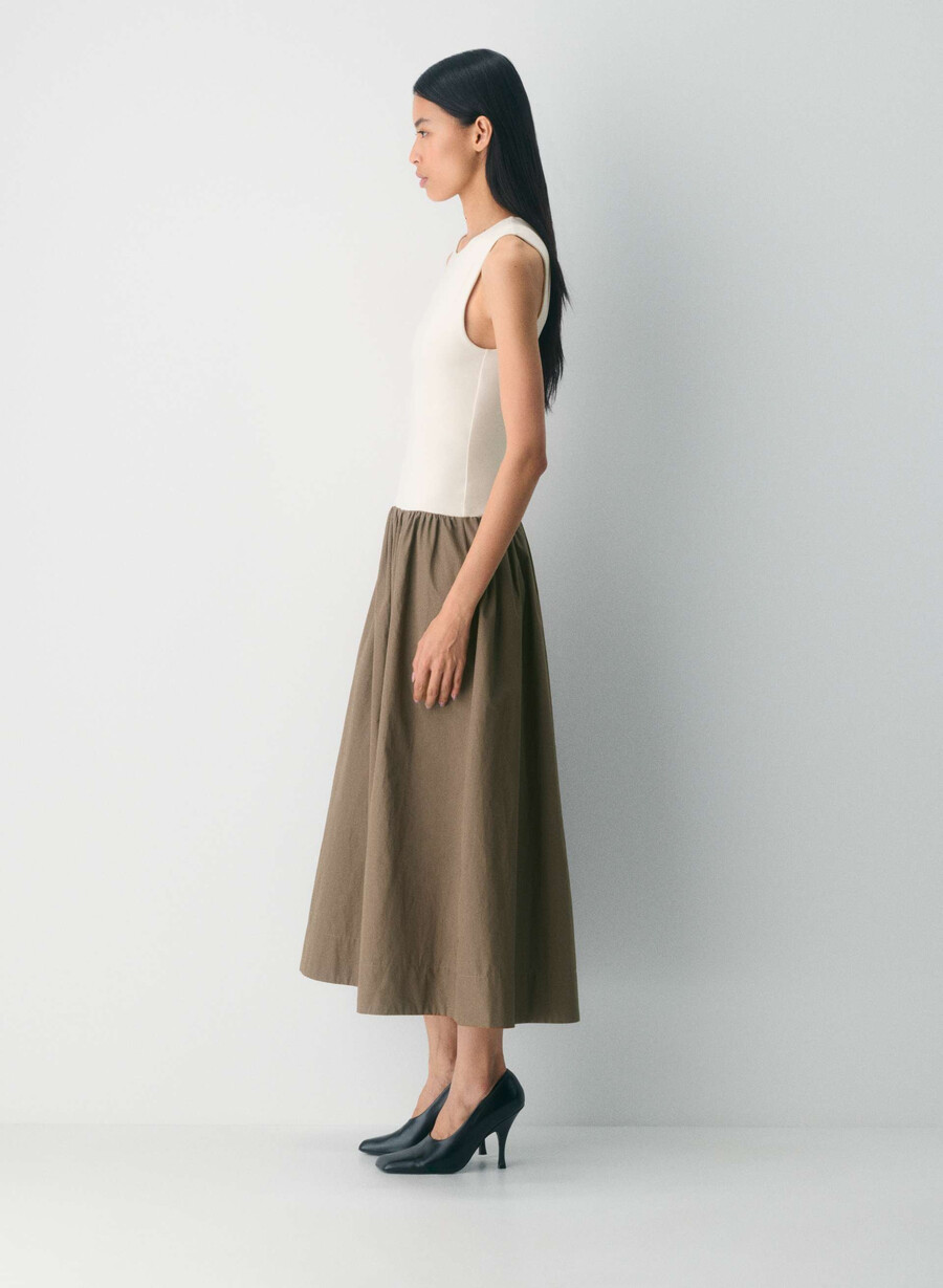 worldly poplin klänning cola taupe lt birch