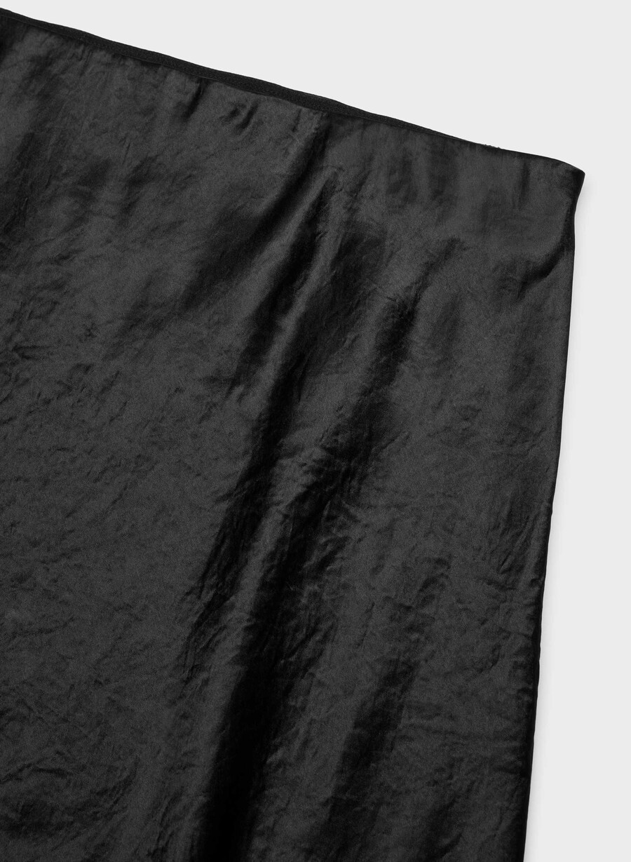 slip satin maxikjol svart