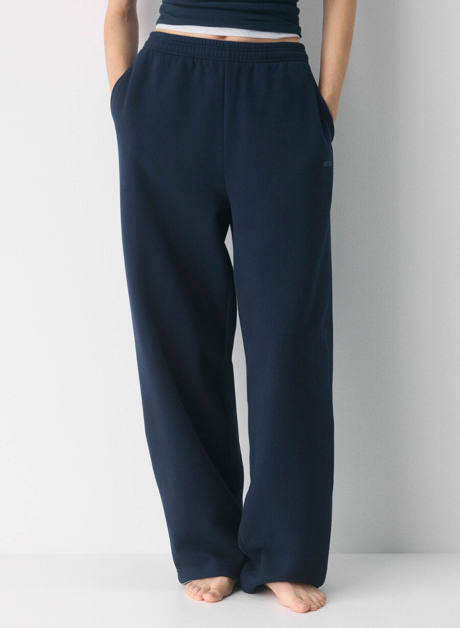 mysig fleece-mjukisbyxa med pojkvänsmönster admiral