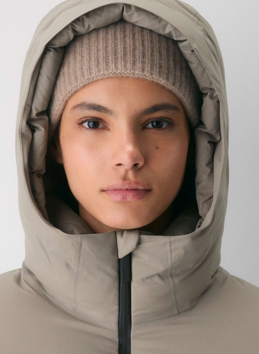 supersnug puff₂o mid - rainstop modern taupe