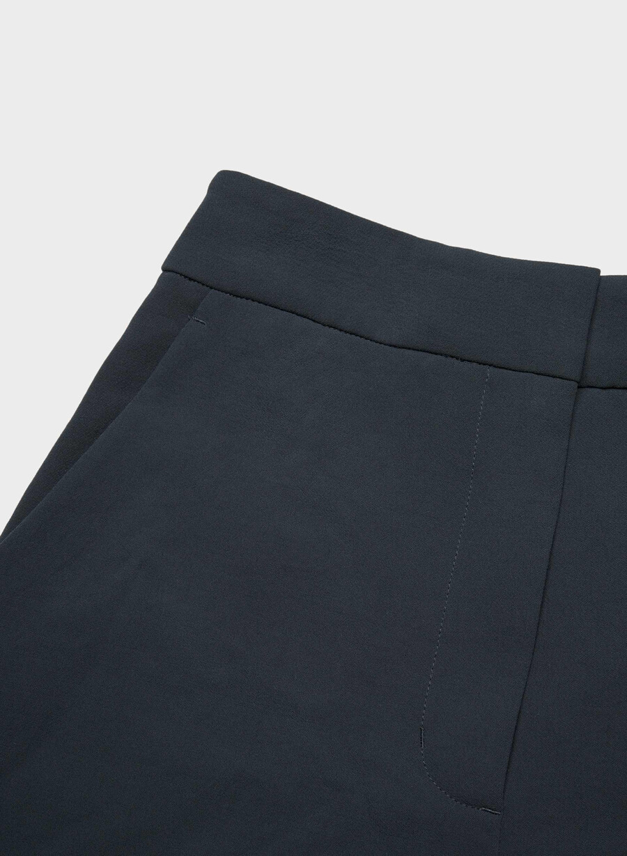 limitless short mid-thigh - crepette dark nat navy