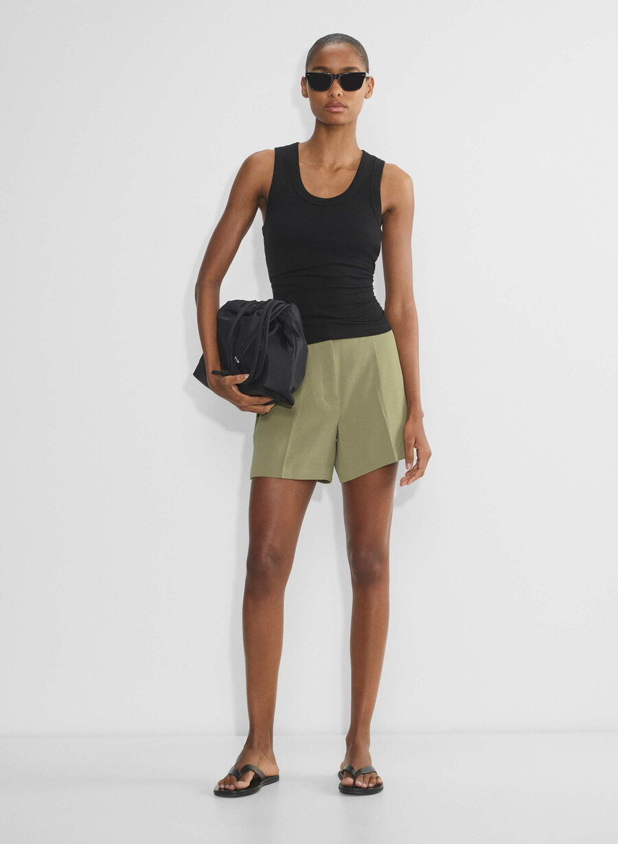 limitless short mid-thigh - crepette soltorkade oliv