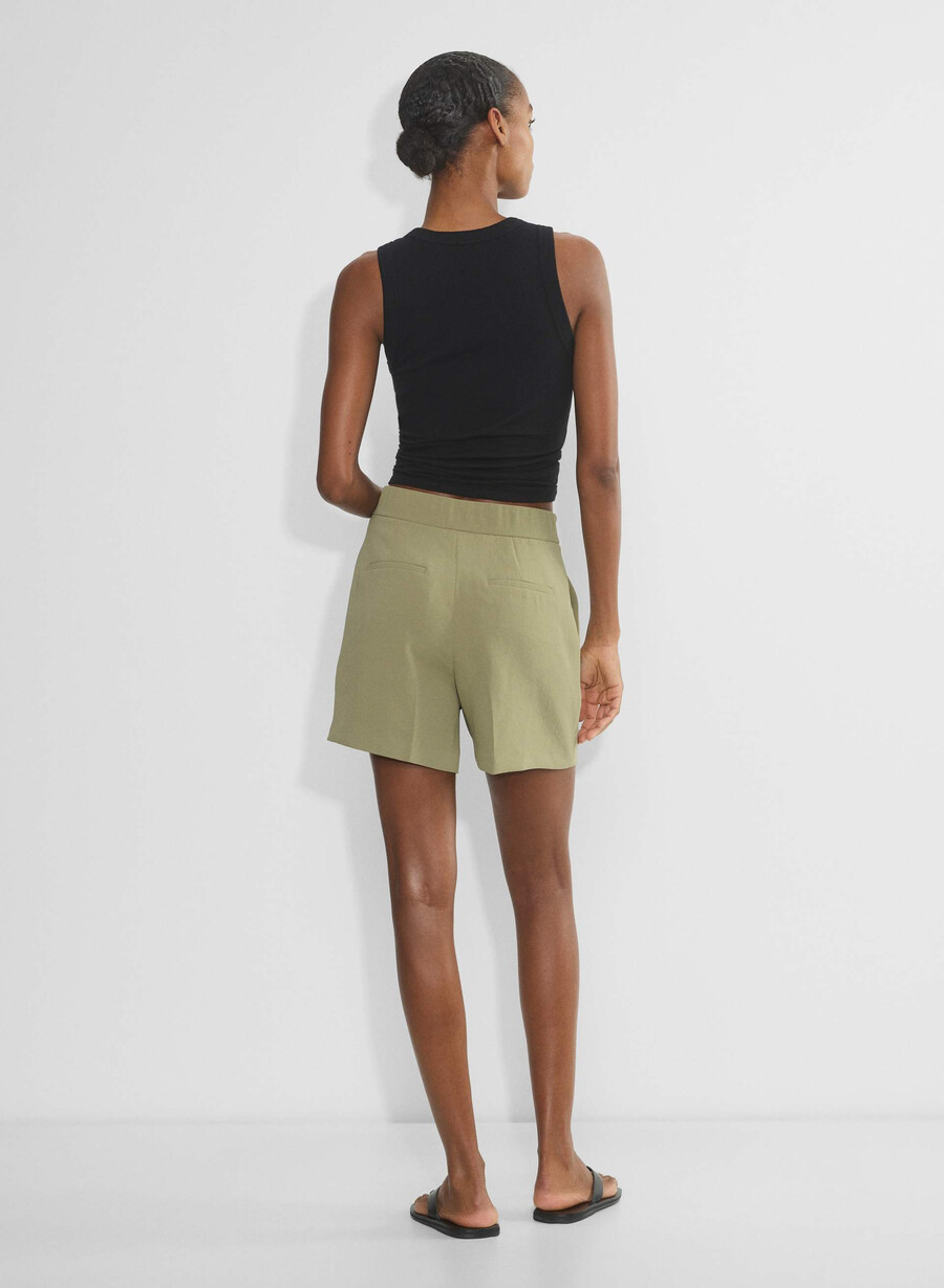 limitless short mid-thigh - crepette soltorkade oliv