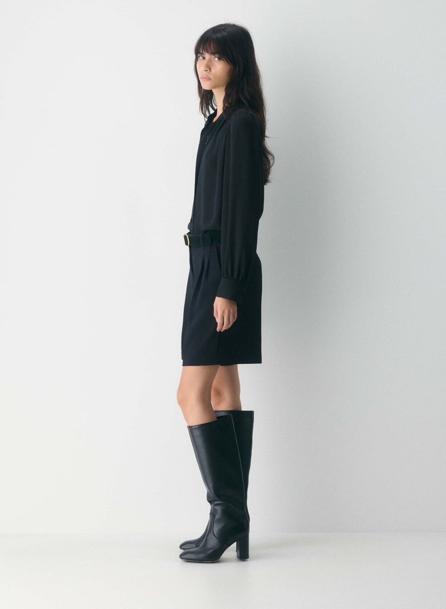 delphine blus svart