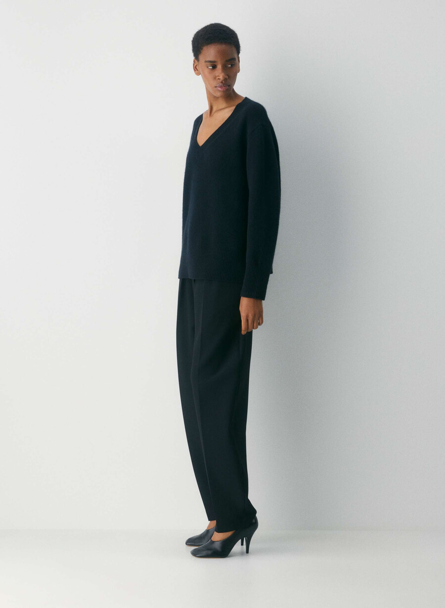 plyschig kashmir oversized v-ringad tröja svart