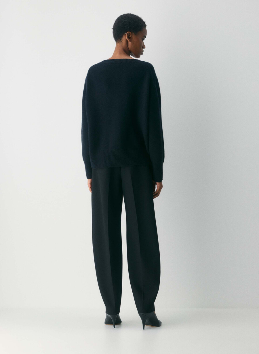 plyschig kashmir oversized v-ringad tröja svart