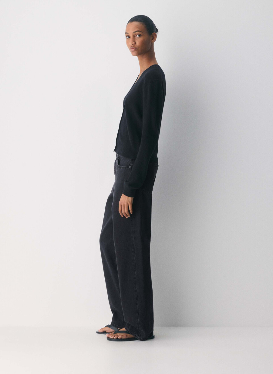 bare cashmere v-ringad kofta svart