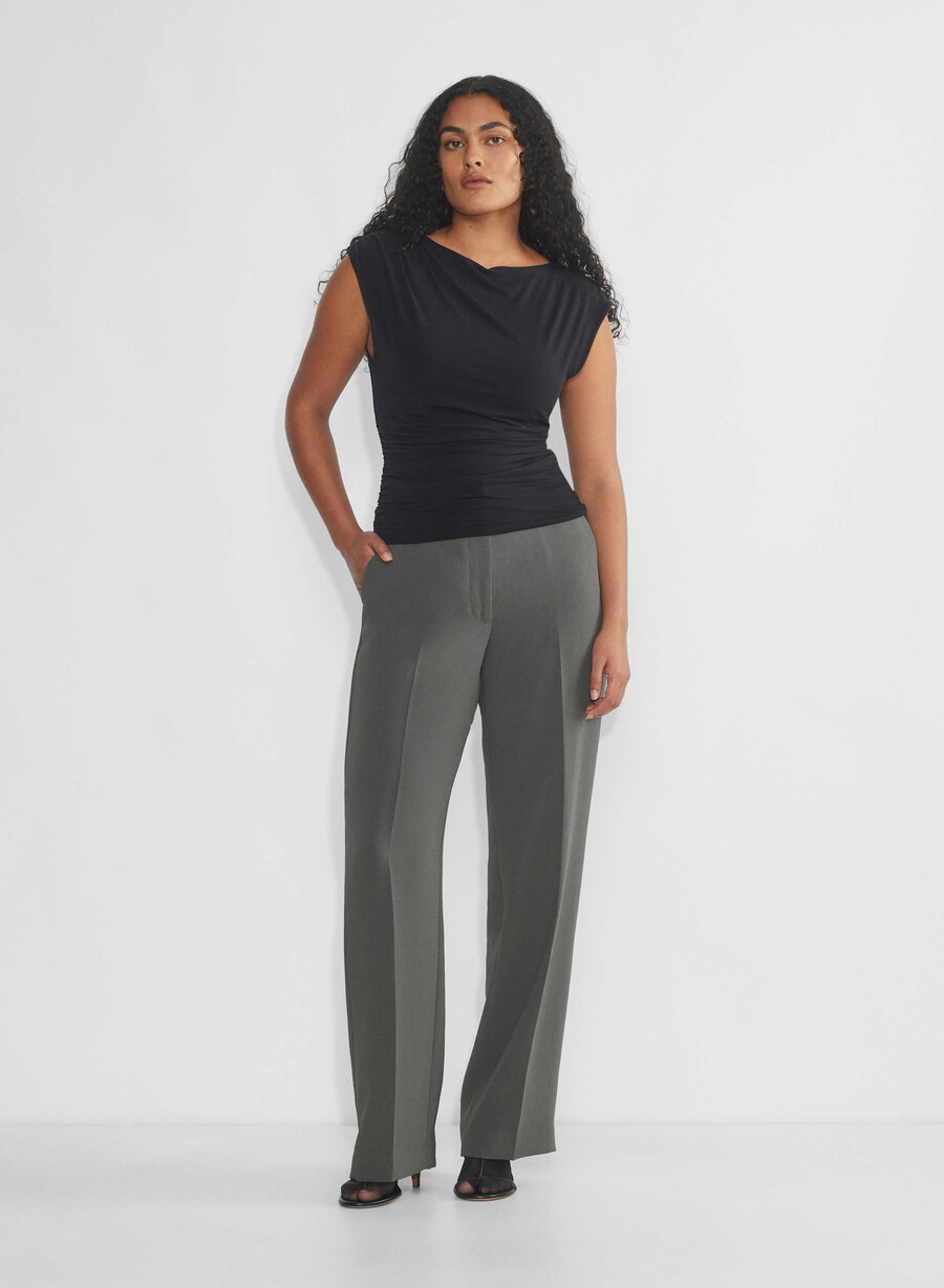 the limitless pant curve-fit - kräppig kolgrått