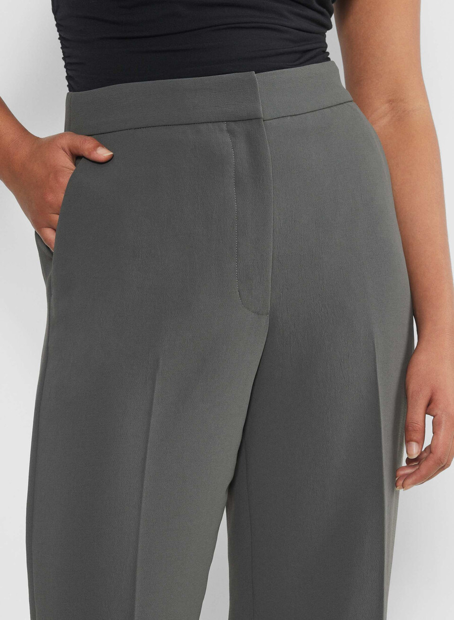 the limitless pant curve-fit - kräppig kolgrått