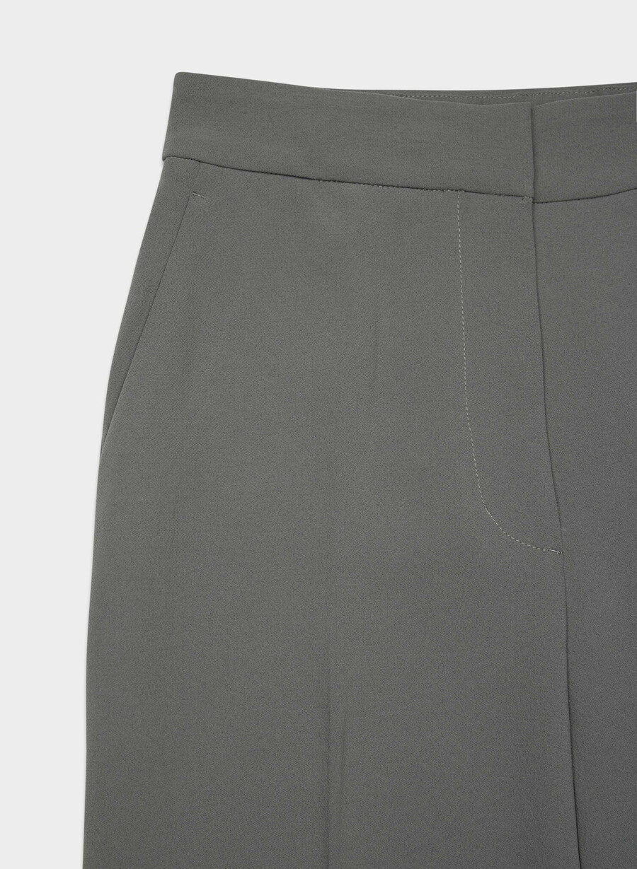 the limitless pant curve-fit - kräppig kolgrått