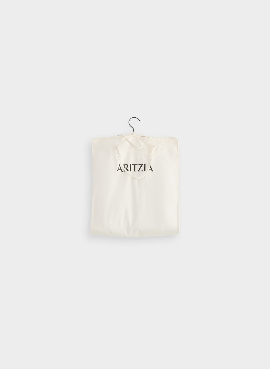 valet klädväska mjuk macadamia vit