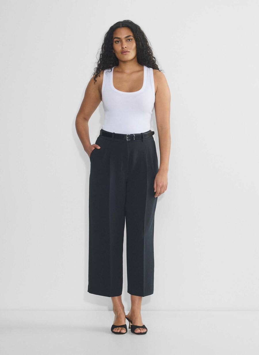 the effortless pant curve-fit cropped - crepette dark nat navy