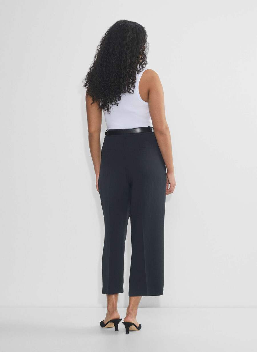 the effortless pant curve-fit cropped - crepette dark nat navy