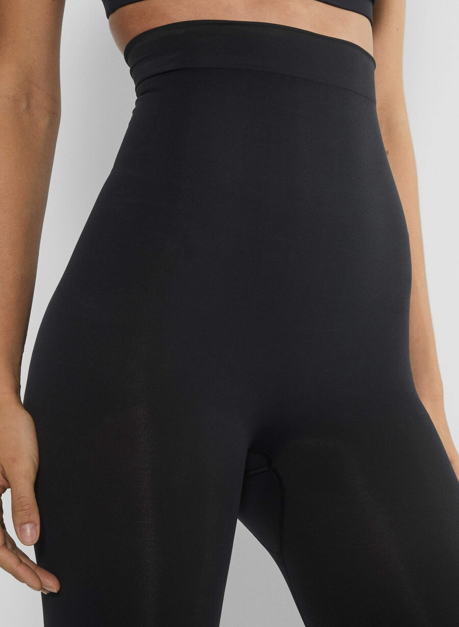shapeenhance seamless super high-made shorts svart