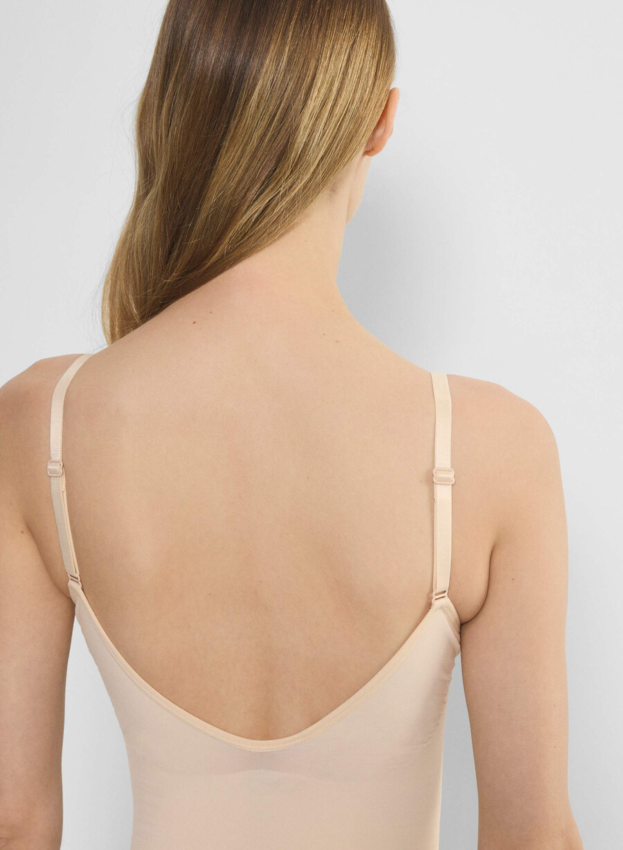 shapeenhance lågryggig thongbody sand