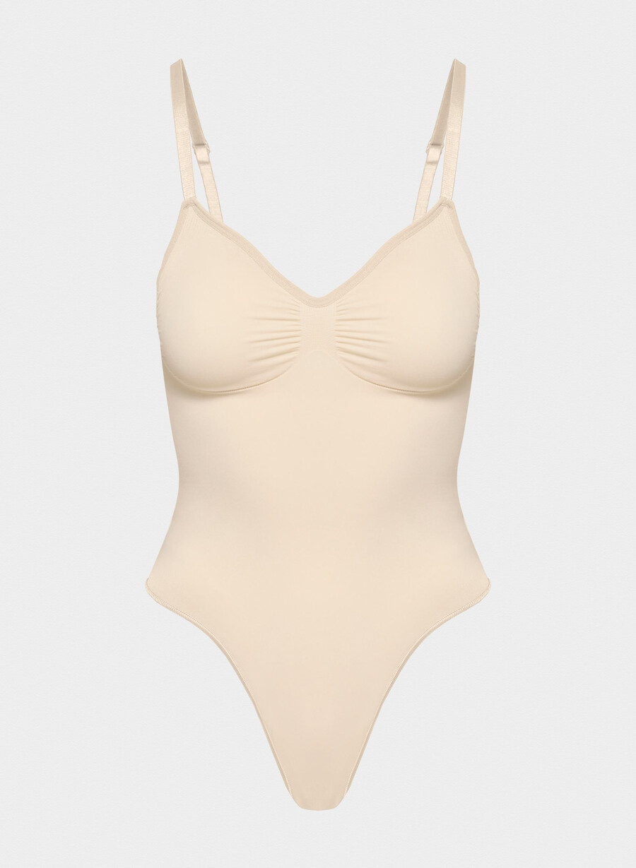 shapeenhance lågryggig thongbody sand
