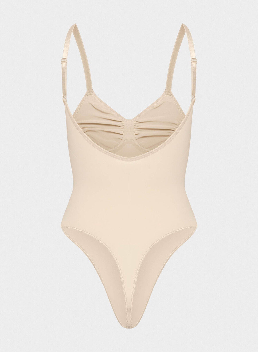 shapeenhance lågryggig thongbody sand