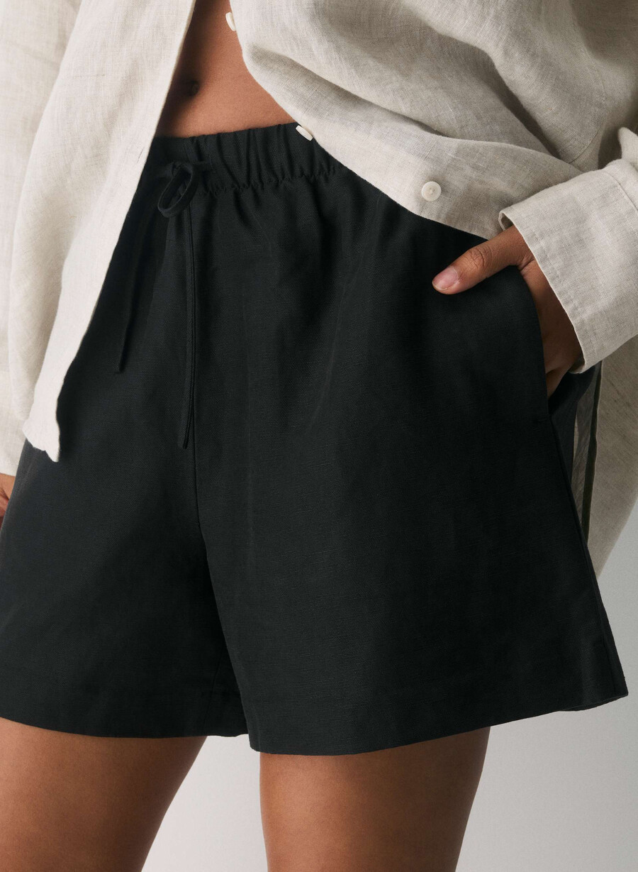 the lodge short mid-thigh - cruiselinen black