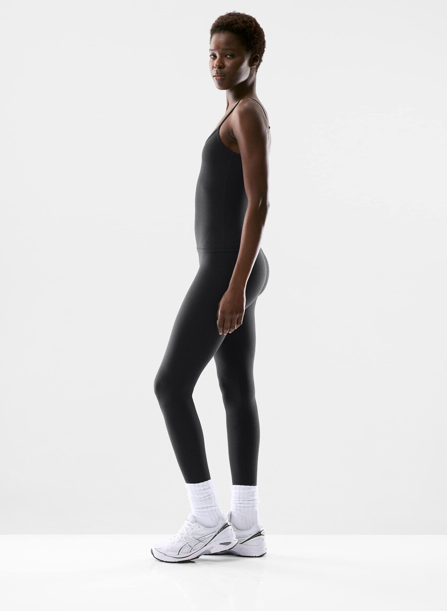butter cheeky infinite höghöjdsleggings 68 cm svarta