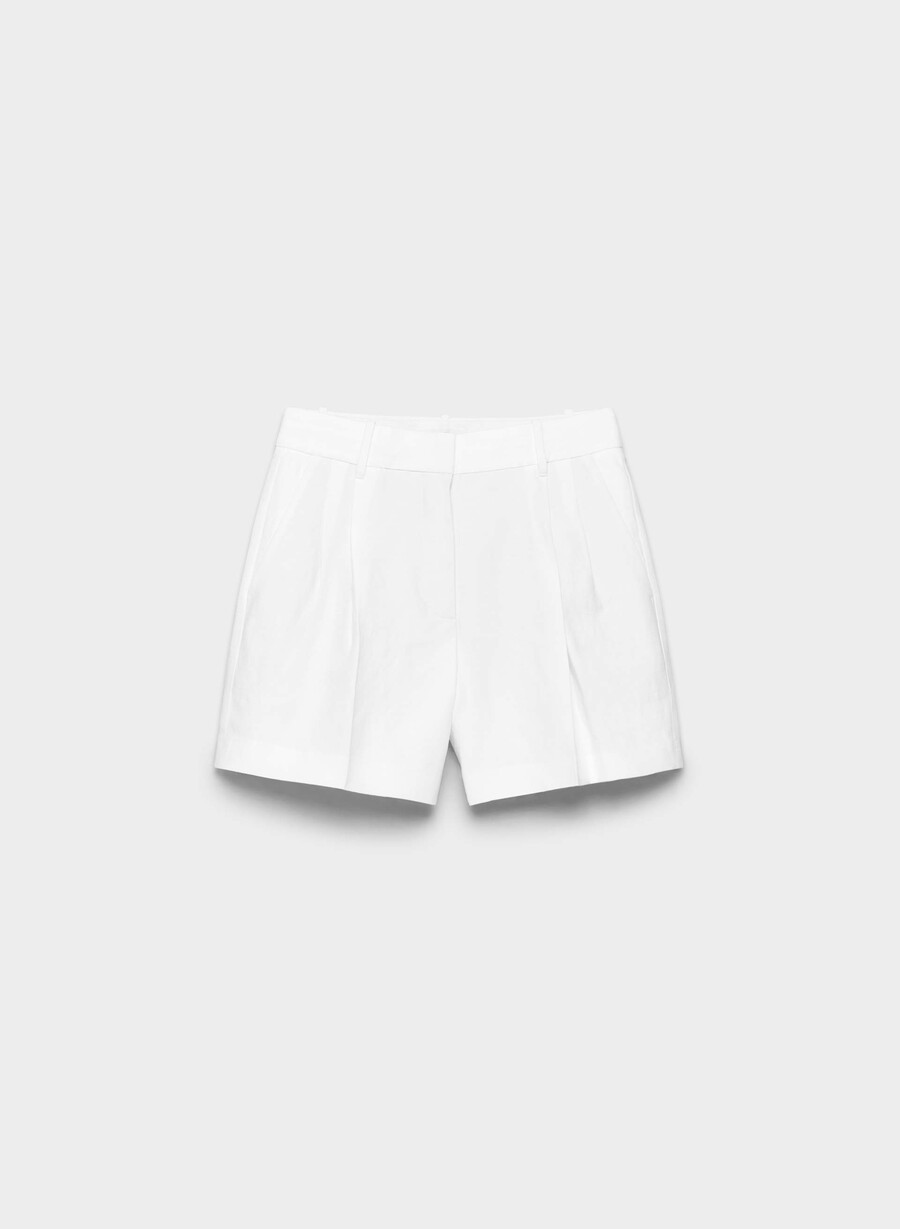 the effortless short curve-fit mid-large-t-shirt vita