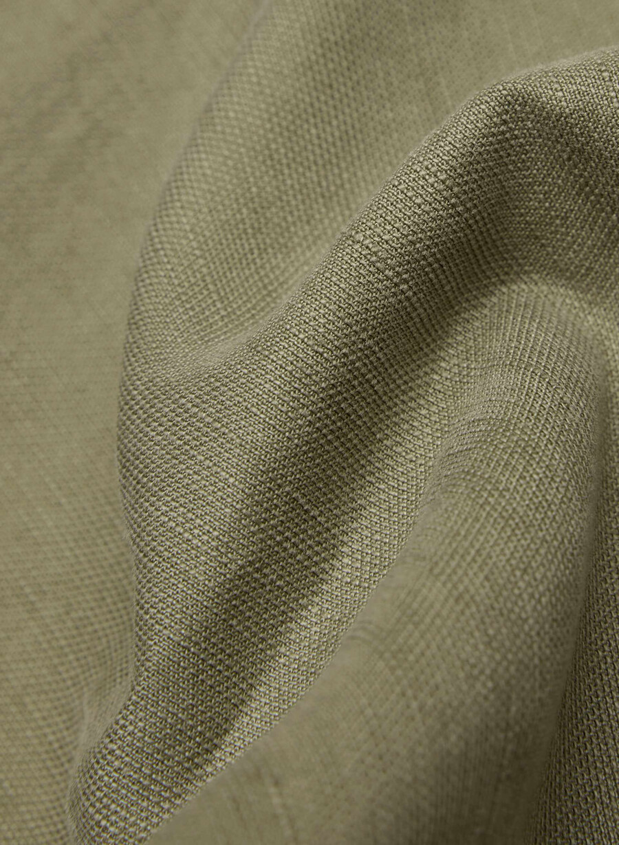 the effortless short curve-fit mid-thigh soltorkade oliv