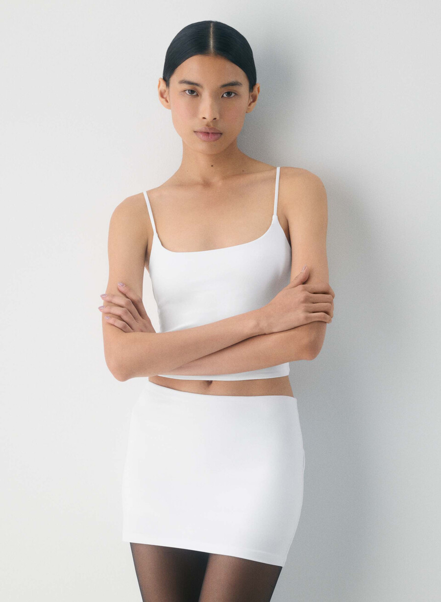 original contour request micro tube skort ljusvit
