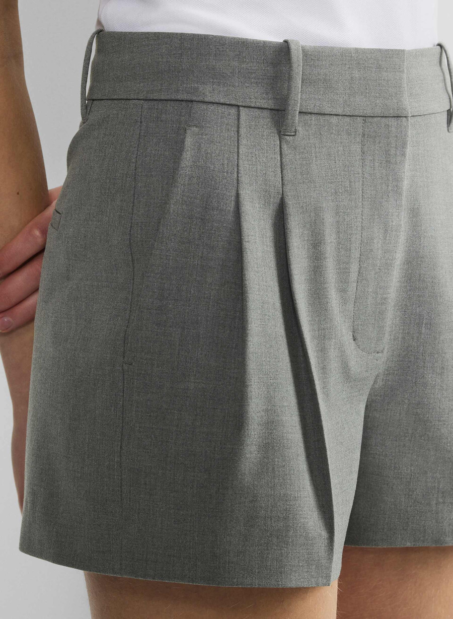 the effortless short mini - reessential ljus mÖrkgrÅ ljuvlig
