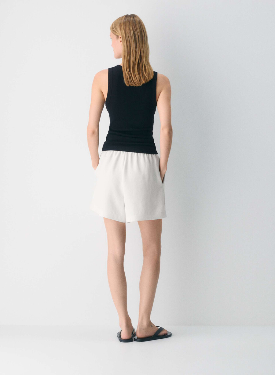 the lodge short mid-thigh - crepette mÖrkoliv