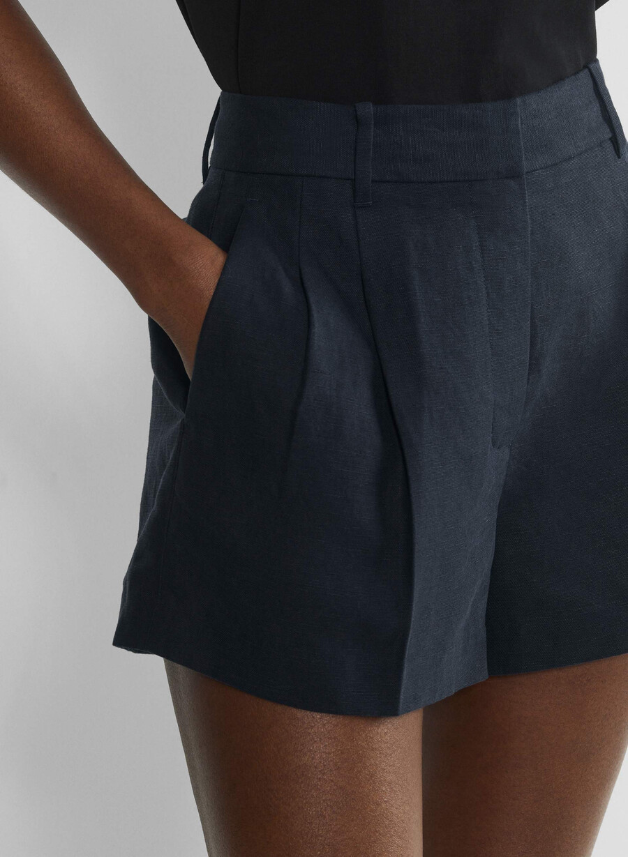 the effortless short curve-fit mini - cruiselinen dark nat navy