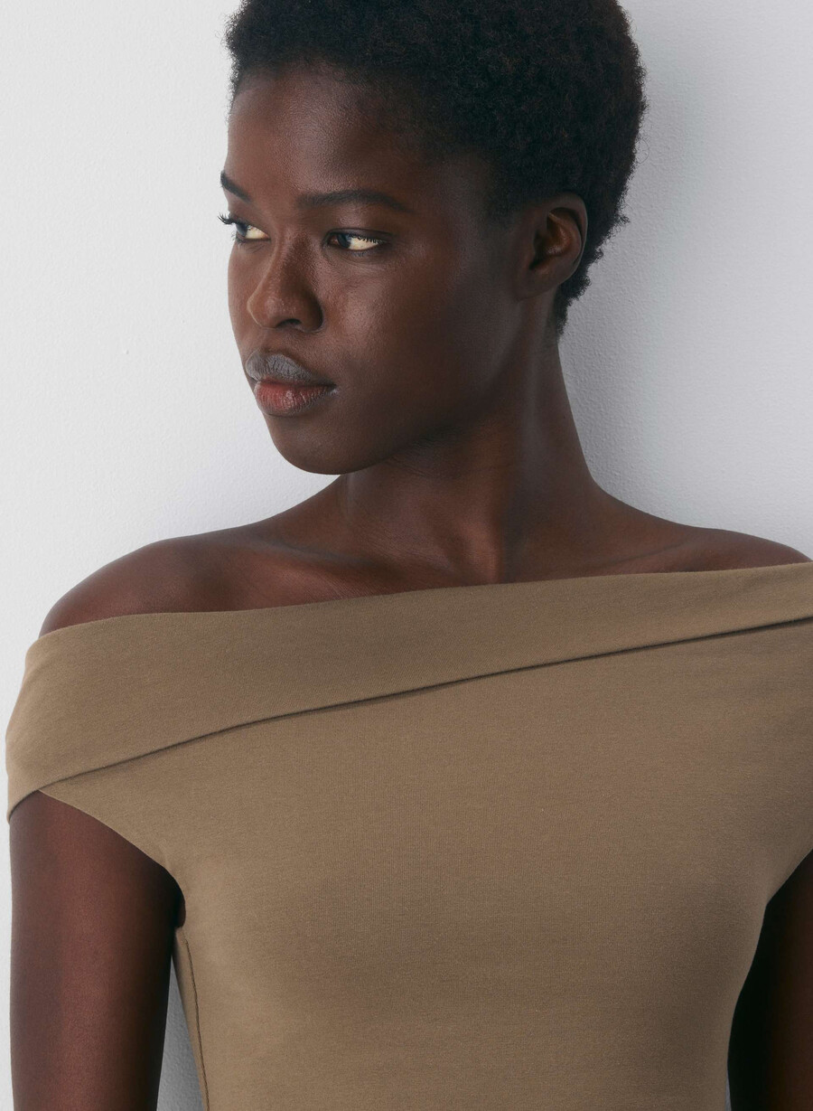casual contour ravish topp folio brun