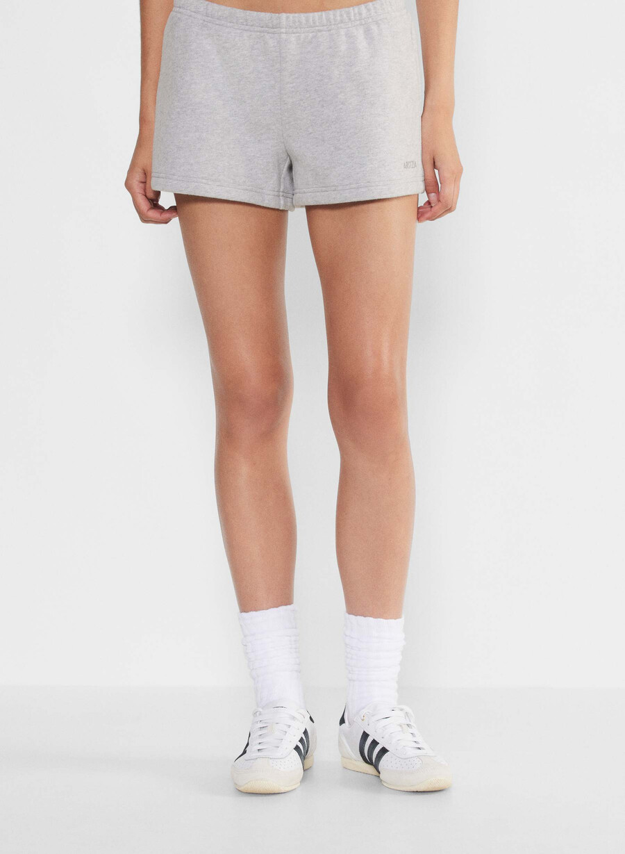 mysiga fleece shorts med låg midja och midja i heather chrome-look
