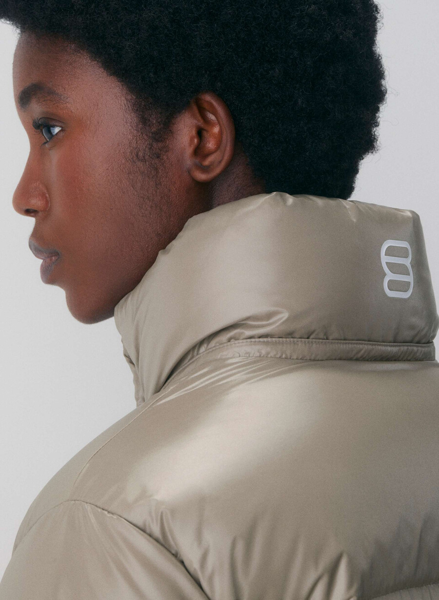 the super puff lång - högblank modern taupe