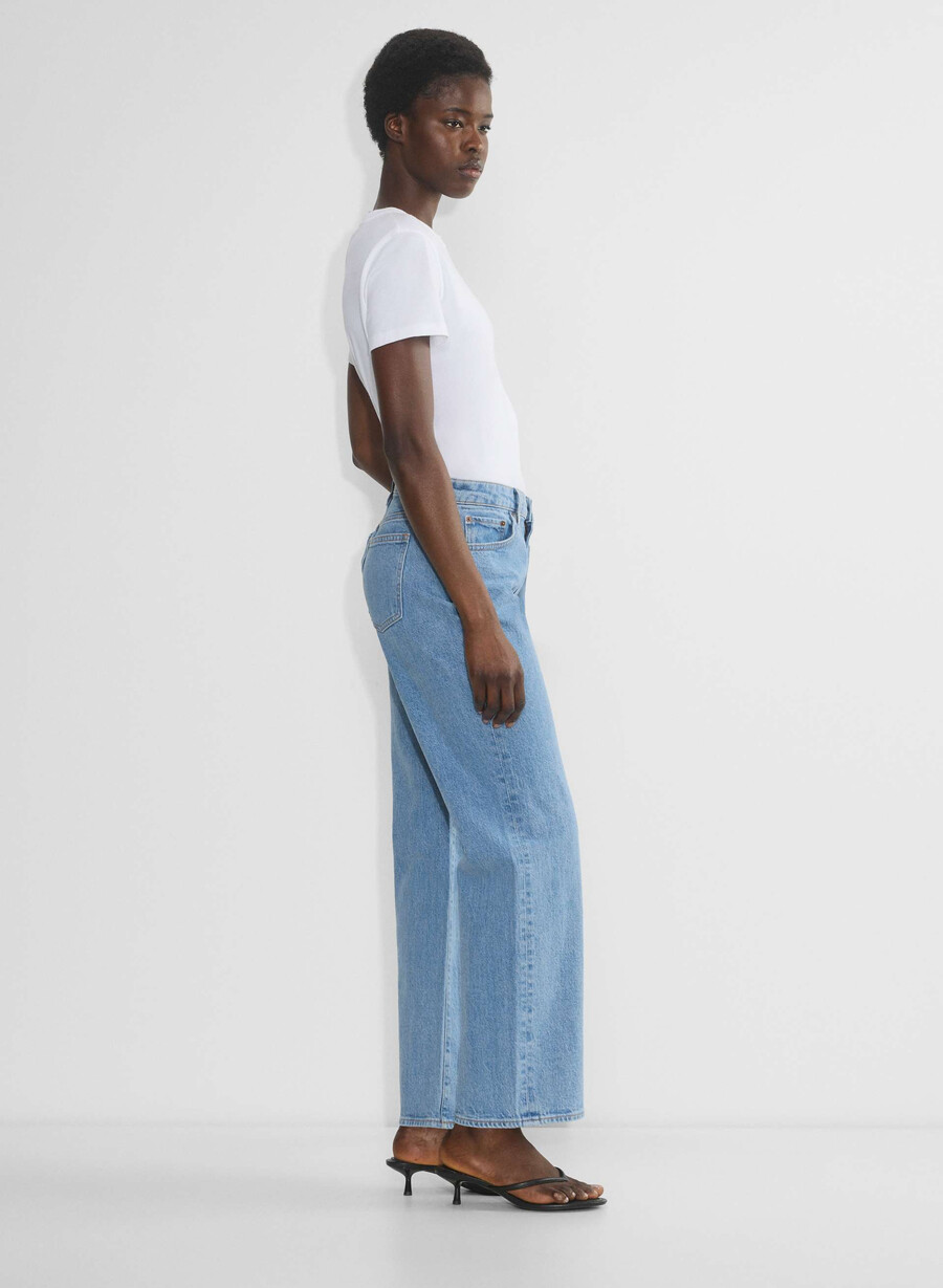 denim forum salma curve-fit super lo-rise baggy jeans no-stress ljusblÅ